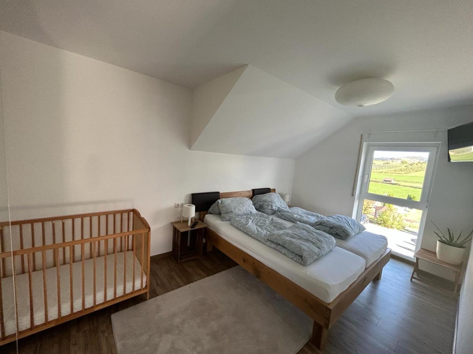 3 Zimmer Neubauwohnung In Der Schwaebischen Toskana Löwenstein Esterno foto