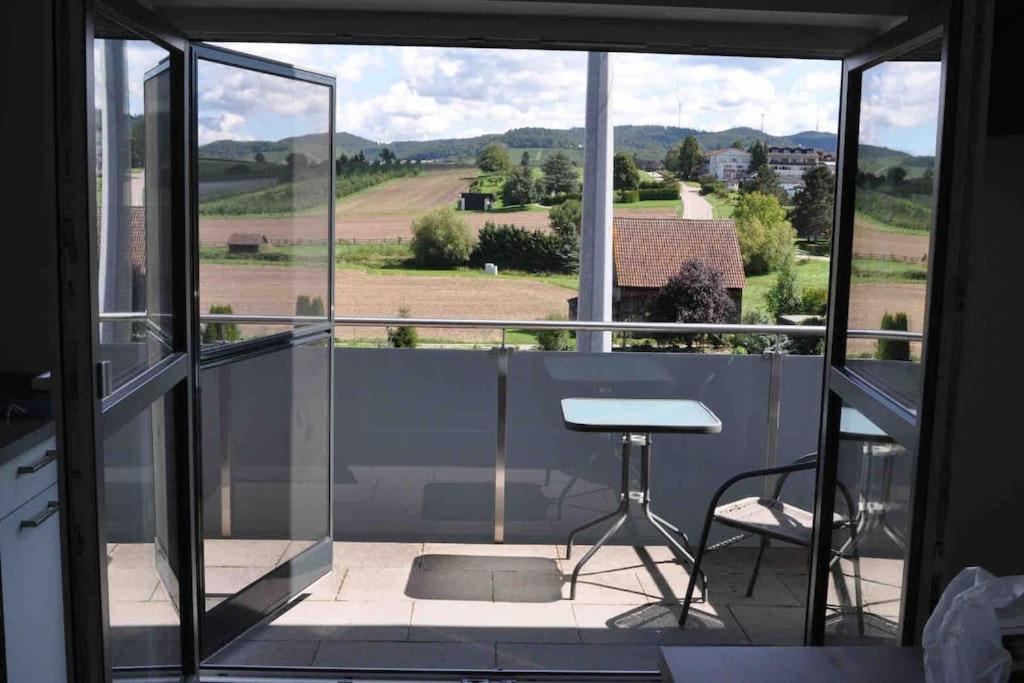 3 Zimmer Neubauwohnung In Der Schwaebischen Toskana Löwenstein Esterno foto